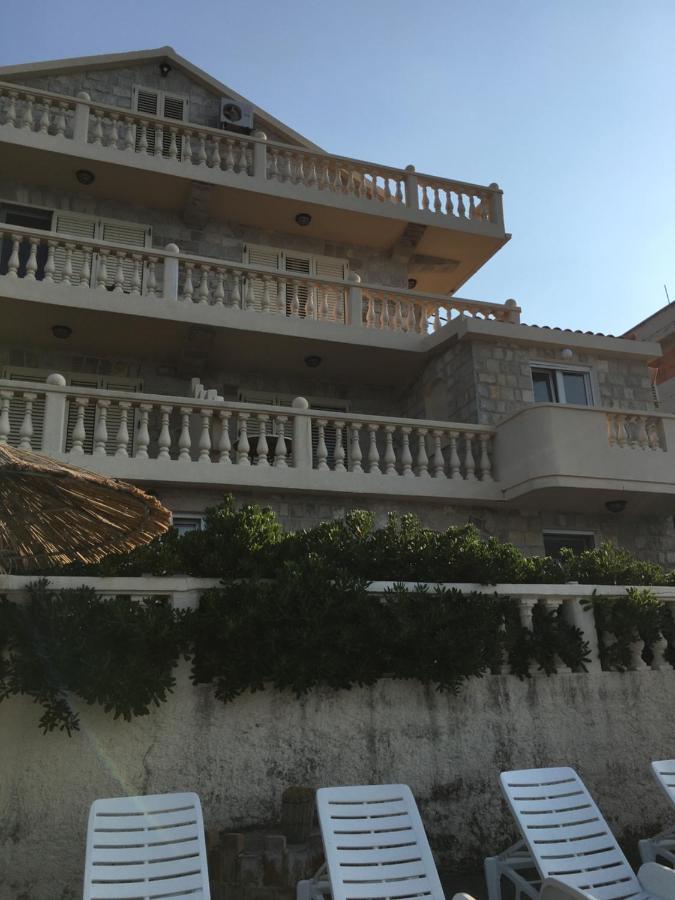 Apartments Palace Mira Mare Tivat Dış mekan fotoğraf