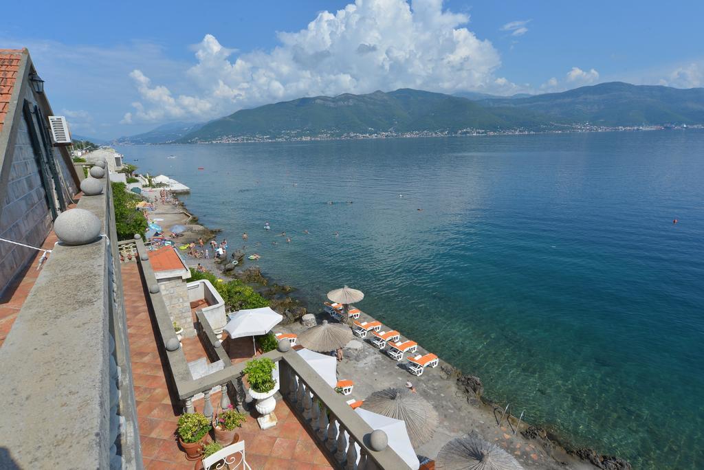 Apartments Palace Mira Mare Tivat Dış mekan fotoğraf