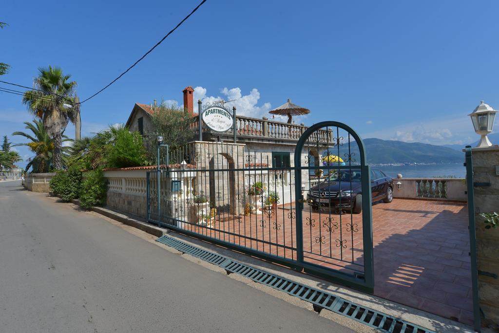 Apartments Palace Mira Mare Tivat Dış mekan fotoğraf